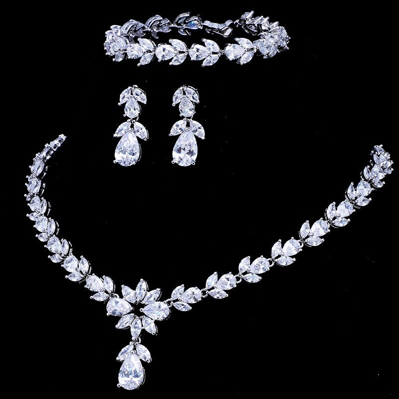 "Experience the pinnacle of luxury with our Zircon Bridal Wedding Jewelry Set, a complete ensemble of Zirconia Necklace, Earrings, and Bracelet for your exclusive parties."