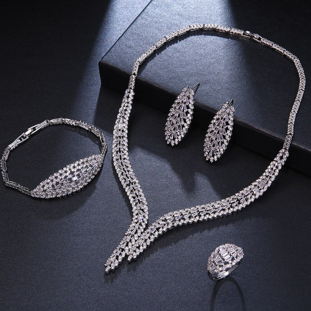 "Experience the pinnacle of luxury with our ingeniously designed Leaves Shape Jewelry Set, a perfect ornament for your bridal engagement or wedding party."