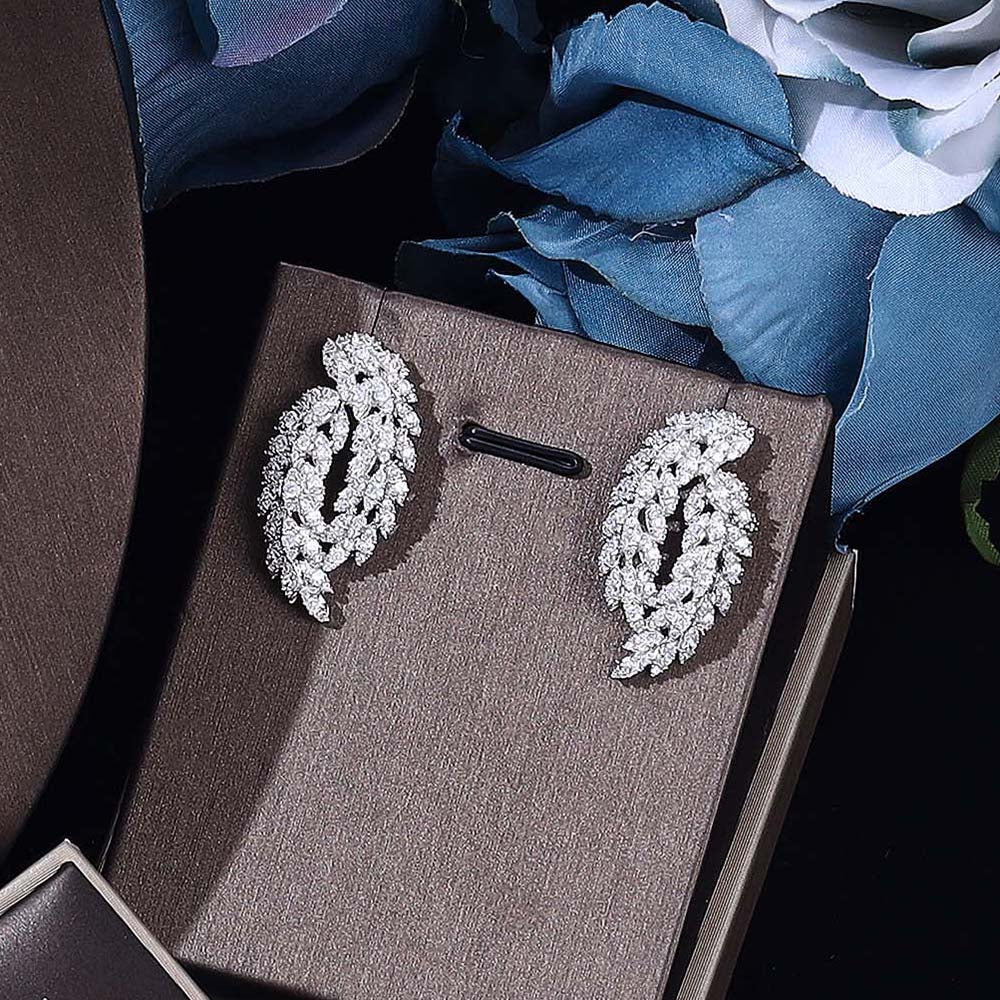 Unique Brilliant Cubic Zirconia Wedding Jewelry Set